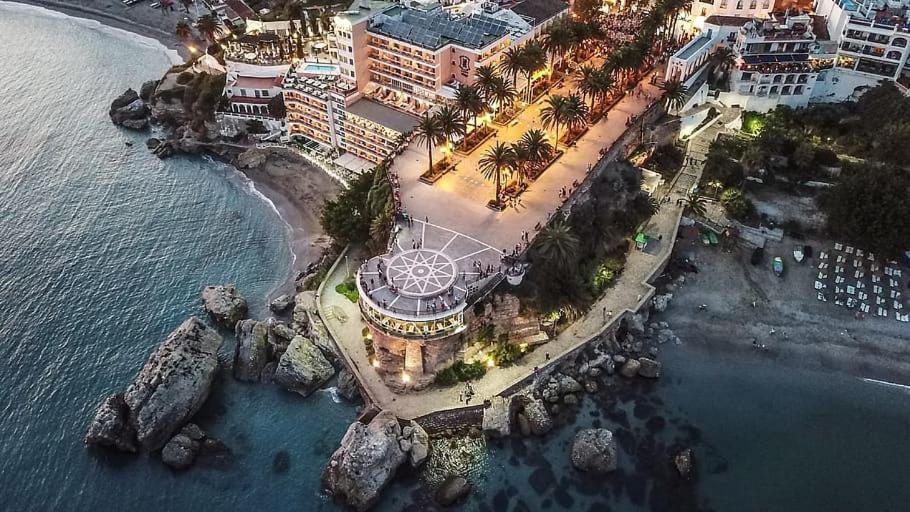 Appartement Reformado Con Vistas Al Mar à Nerja Extérieur photo